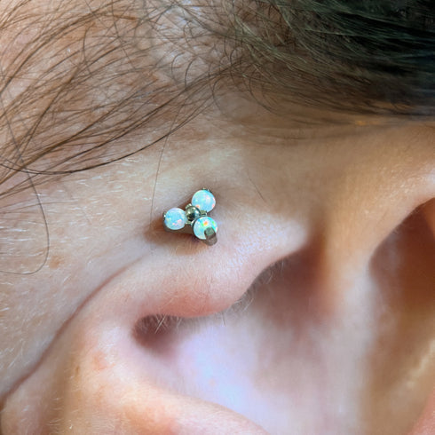 Titanium trinity opal labret
