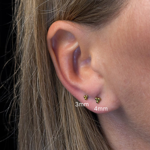 Titanium trinity bead labret